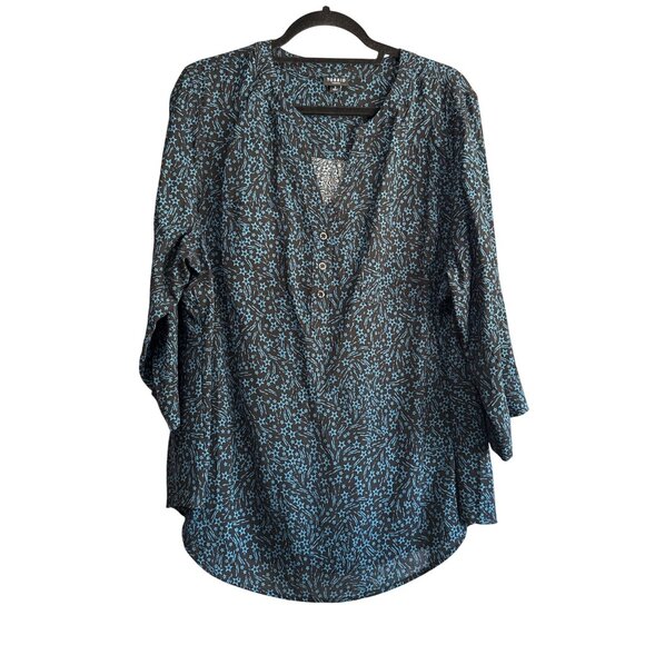 Torrid Tops - Torrid Womens Harper Blouse Size 2 Brown & Blue Star Print Button Front